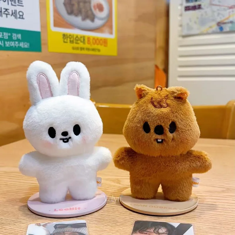 SKZOO Stray Kids Muñeca magnética de pie Juguete para regalo para niños Animal de peluche Mismo diseño único SKZ K-POP bangchan felix