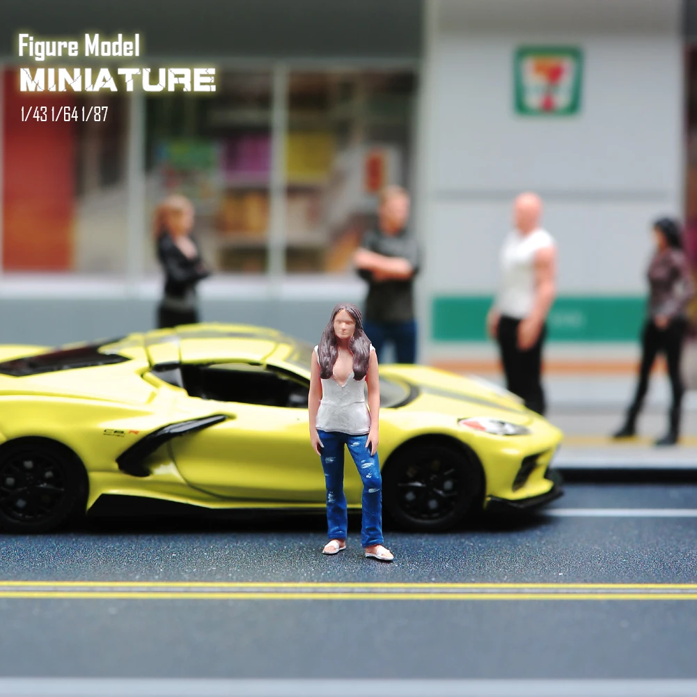 Miniatures Figurine 1/87 1/64 1/43 1/24 Movie Actress Resin Figurine Model Creative Scene Dolls Props For Cars Vehicles Toy