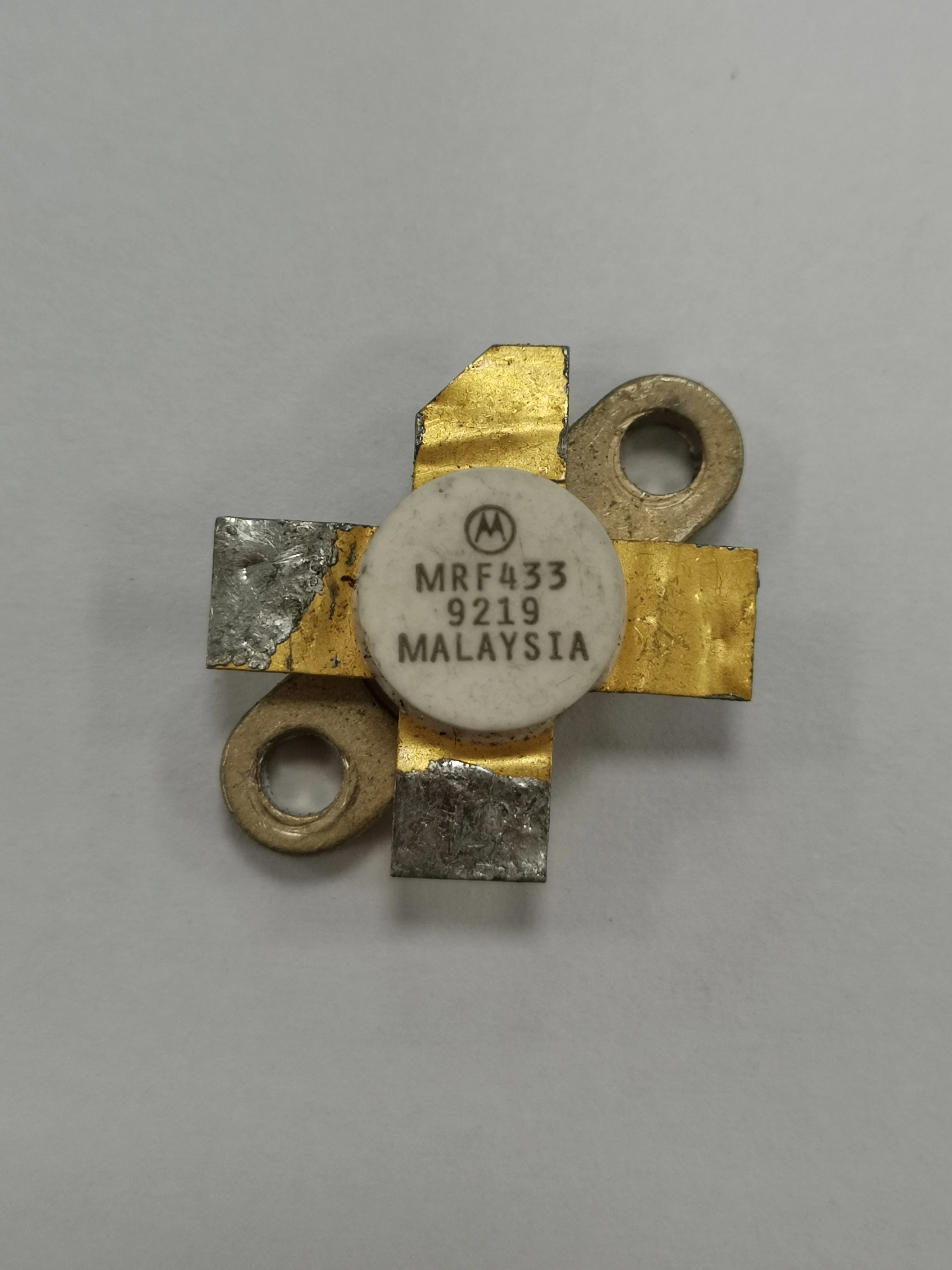 مضخم أنبوب طاقة الترددات اللاسلكية ، مقاوم وحدة الترددات اللاسلكية وكاسيتو ، MRF221 ، سعر وحدة واحدة بما في ذلك الضريبة