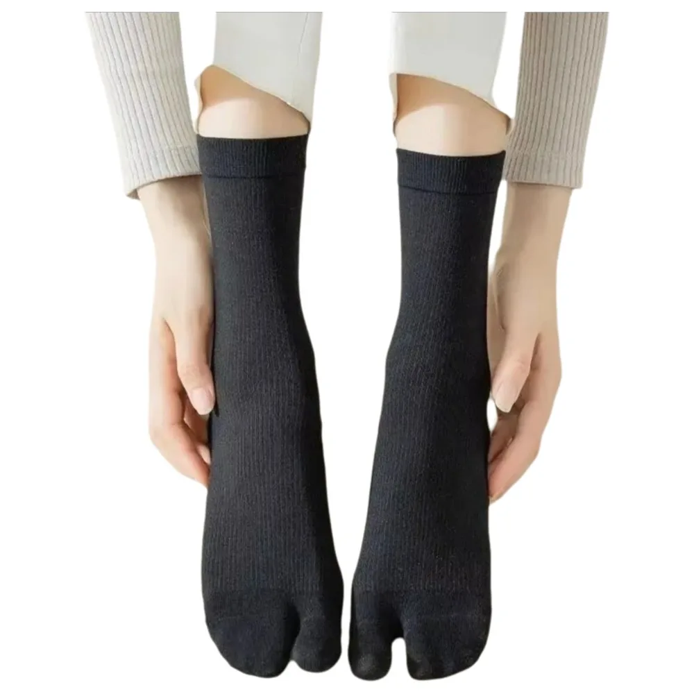 Japanese Style Solid Color Tabi Toe Socks Thin Sweat-Absorbent Split Toe Sock Odor-Resistant Cotton Mid-Calf Socks Girls