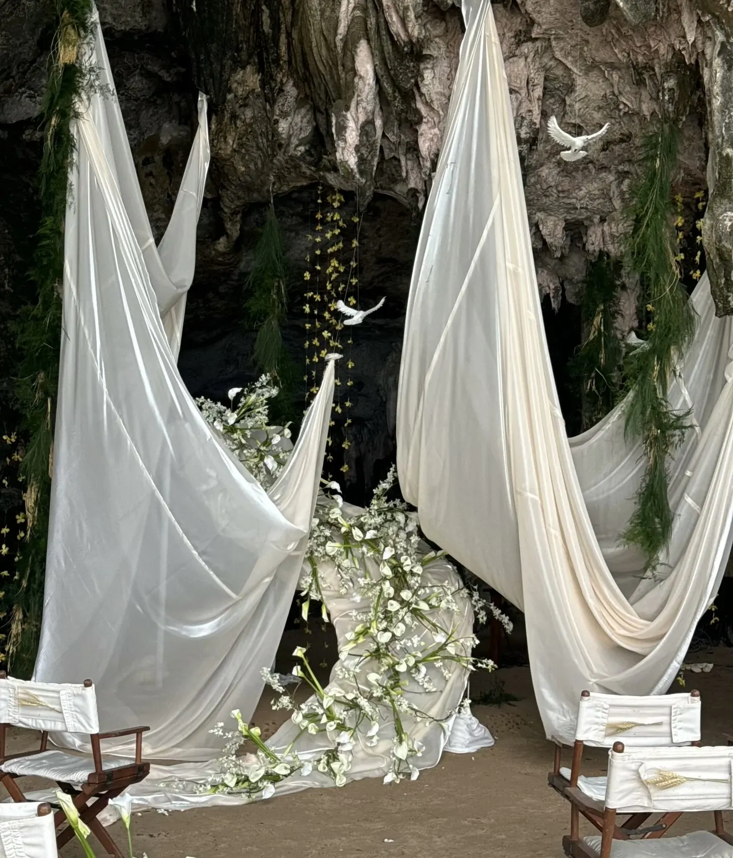 White Light Champagne Voile Draping Fabric for Wedding Background Curtain Decorative Gauze Stage Layout Fabric