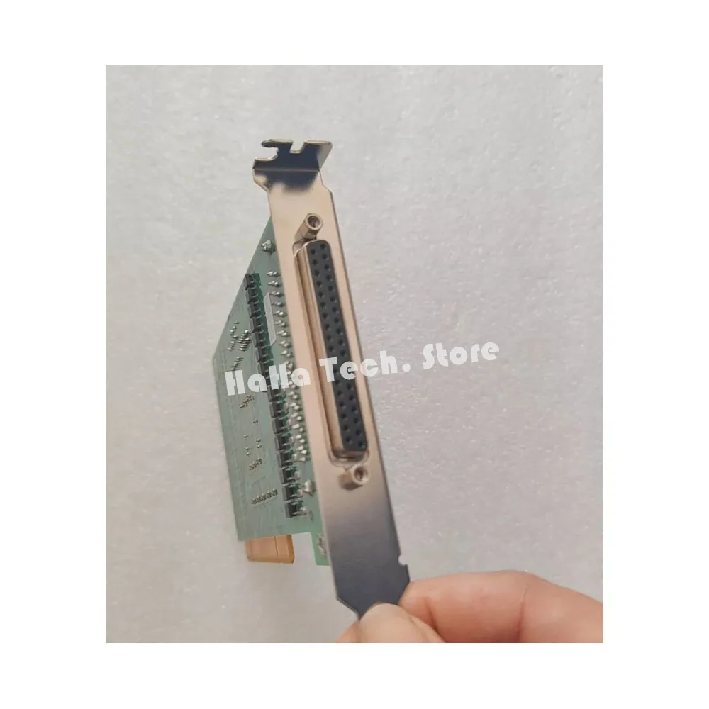 

PCI-1230 16-канальная плата управления с оптической изоляцией PCI-1230