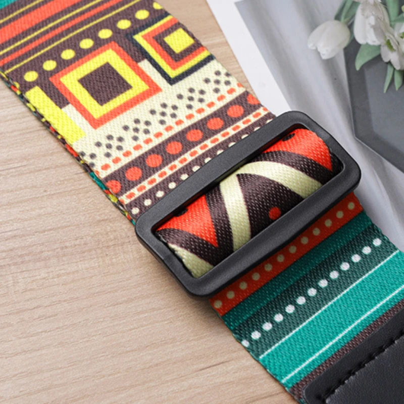 Mode retro etnische stijl gitaarband verstelbare lederen band voor folkgitaar elektrische gitaar bas ukelele gitaaraccessoires