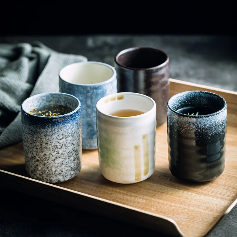 شاي قهوة سيراميك عالي الطراز بدون مقبض أدوات للشرب في المطاعم اليابانية أكواب شاي مائية متعددة الألوان كوب مخصص