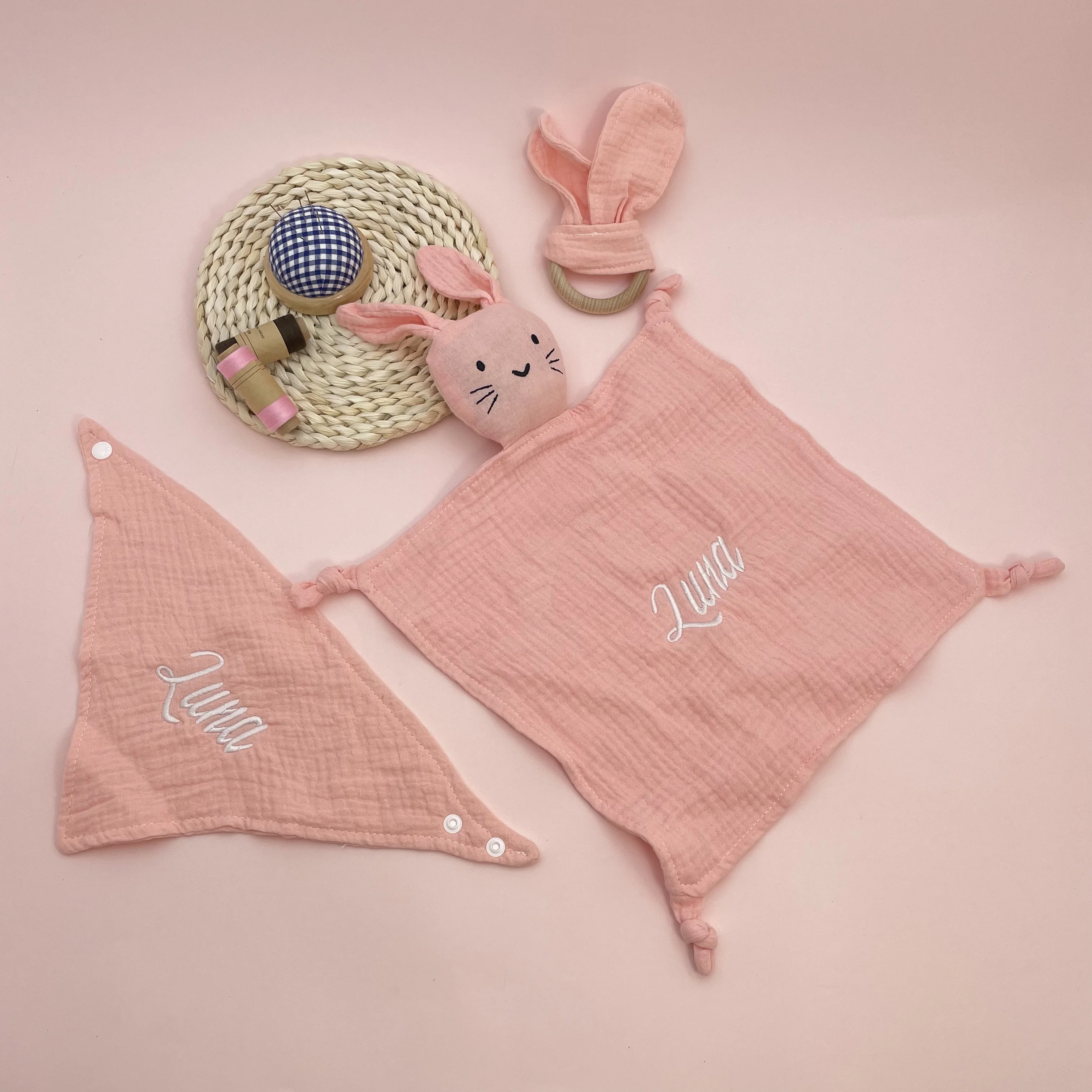 Personalized 3pcs Set Cotton Muslin Baby Bib Rabbit Doll Newborn Appease Towel Security Blanket Baby Sleeping Cuddling Towel Kid