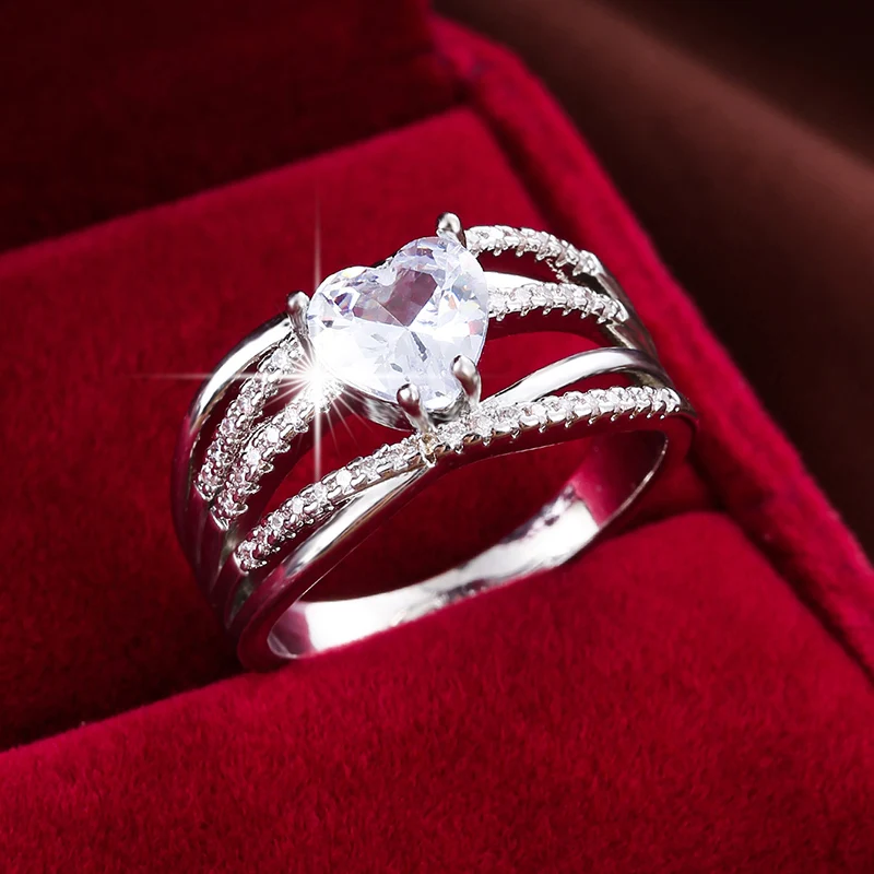 Zirconium Heart-Shaped Inlay Ring - Creative Design Classic Fashion Lines Interwoven with Elegant Heart Details