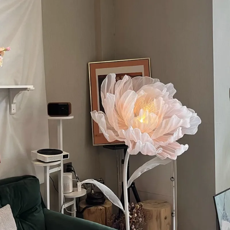 Floor lamp that can breathe and bloom, flower lamp, living room, shopping mall window opening and closing, home decoration