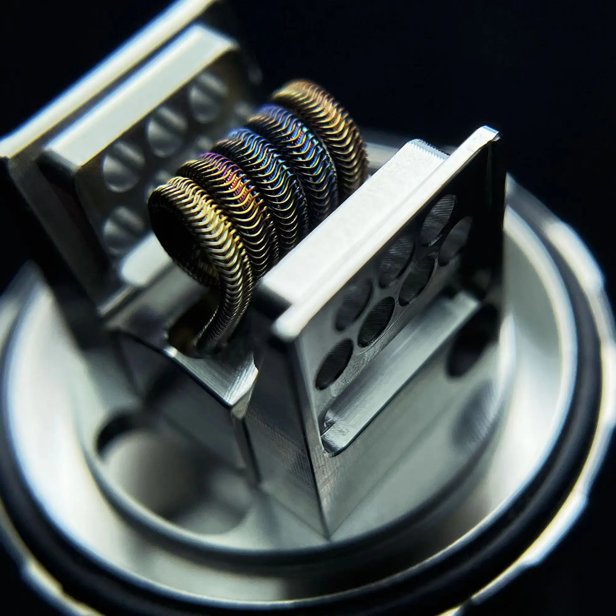 السجائر الإلكترونية الحريق سولو هيئة الطرق والمواصلات 25 مللي متر خزان واحد لفائف هيئة الطرق والمواصلات 3.5 / 5.5 مللي Vape 316SS هيئة الطرق والمواصلات إعادة البناء E السجائر Vape البخاخة