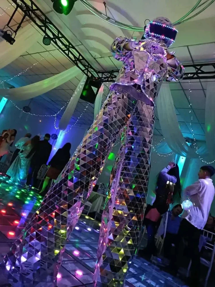 LED Stilts Walker Gold Mirror Costume Man Show Suit GOGO Stage Parade Performance Costumes Hand Sewn Sliver Reflective Clothing