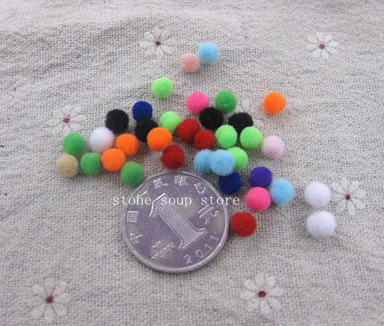 200pcs Minimum 5mm Multicolour Polyester Plush Balls Pompon Flowers Diy decor Clothing accessories Christmas crafts Kids toys