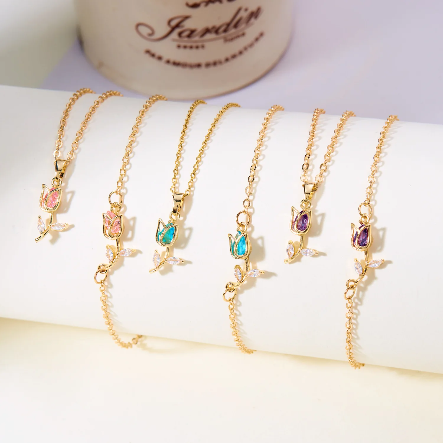 Colar de tulipa, colar com corrente de osso de cobra e pequenas flores frescas, colar de tulipa feminino e moderno.