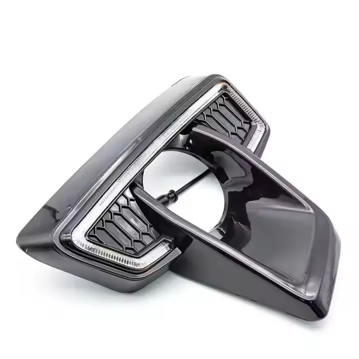 

Рамка противотуманной фары с отверстием для лампы, с хромированным молдингом для Hilux ROCCO 2018