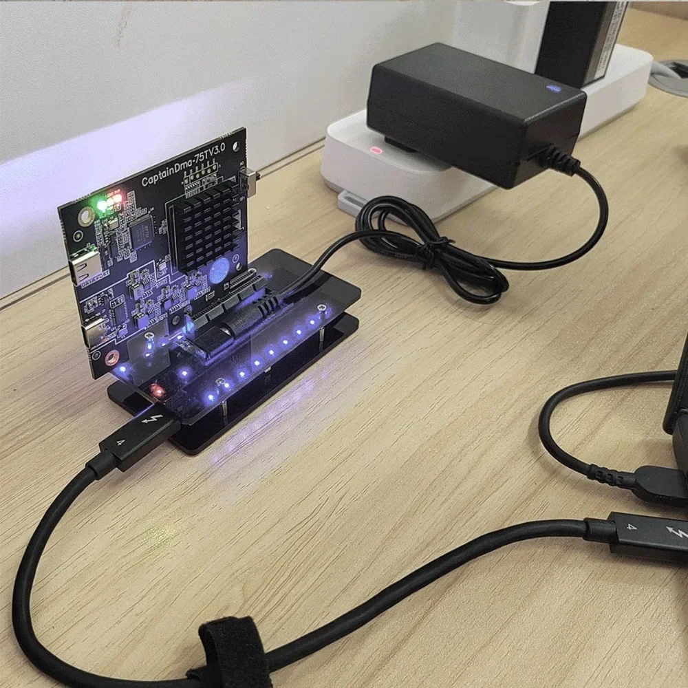 USB4 To PCIe 4.0 X4 Adapter 40Gbps Docking Station Thunderbolt Cable DC Power Notebook Innovative 5.1 Small Slot Card Reader 7.1