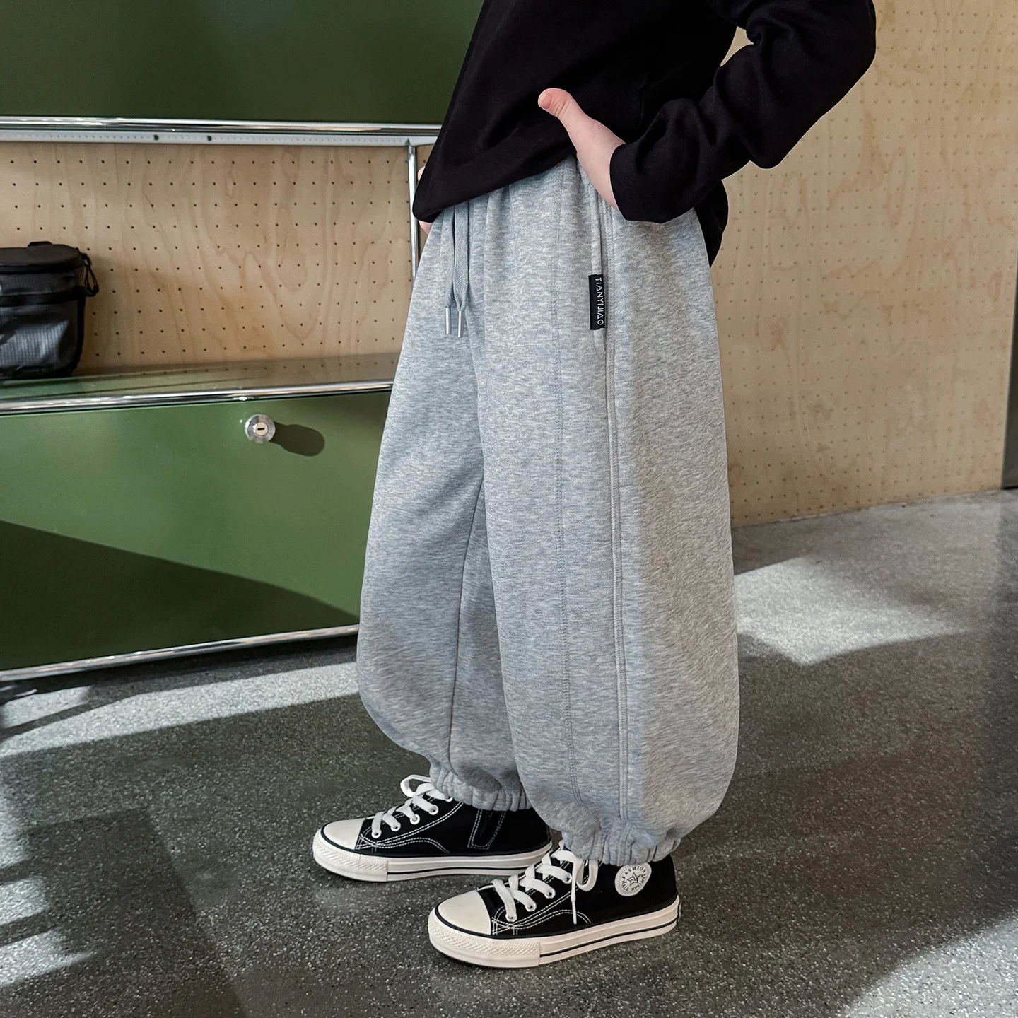 

Kids Clothes Winter Sweatpants New Simple and Casual Letter-stitched Casual Fleece Sweatpants Baby Boys and Girls Winter Pants