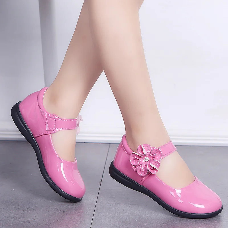 Kids Leather Shoes Girls Party Dancing Footwear Children Non-slip Soft Bottom Wedding Shoes Students Performance Single Footwear