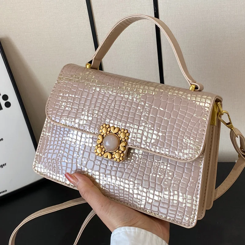 2024 Fashion Women Crocodile Pattern Pu Leather Messenger Bags Designer Women White Blue Flap Shoulder Bags High Quality Clutch