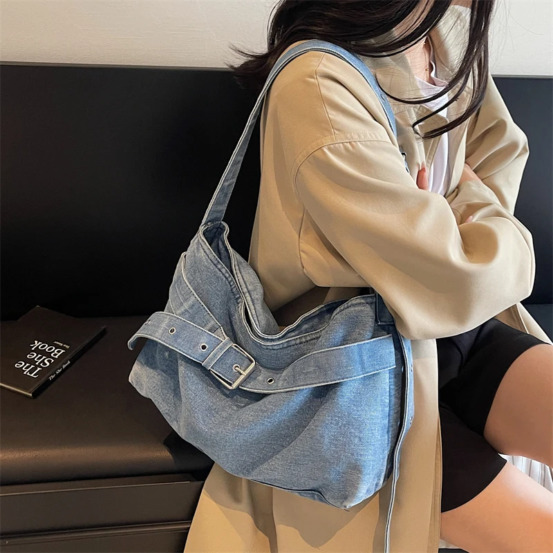 

Fashion Denim Solid Color Zipper Crossbody Bags Buckle Commuting Bags for Women Autumn Versatile Shoulder Bag