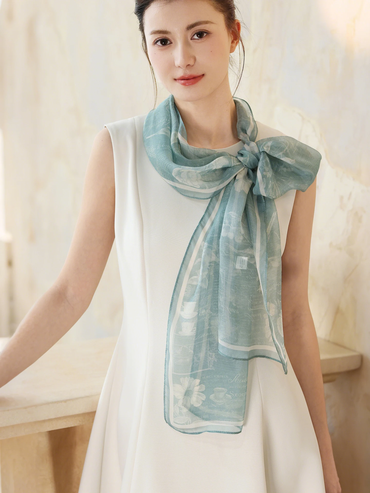 グリーンシルクスカーフ-レディース-2026年春新作-薄手ショール-サッシュ-ナロー-スプリングネックプロテクション-高級感-中華風-花柄プリント