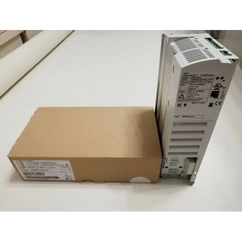 ONE NEW E82EV752-4C040 E82EV752K4C040 Inverter