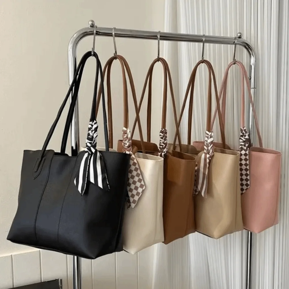 

Large Capacity PU Leather Shoulder Bag French Style Casual Retro Underarm bag Commuting Handbag New Design Tote Bag Travel