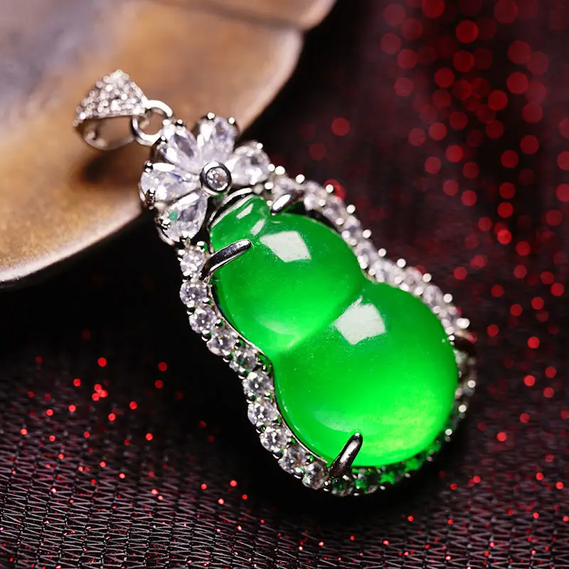 Ice Emperor Full Green Gourd Oil Moisturizing and Translucent Inlaid Pendant Men and Women