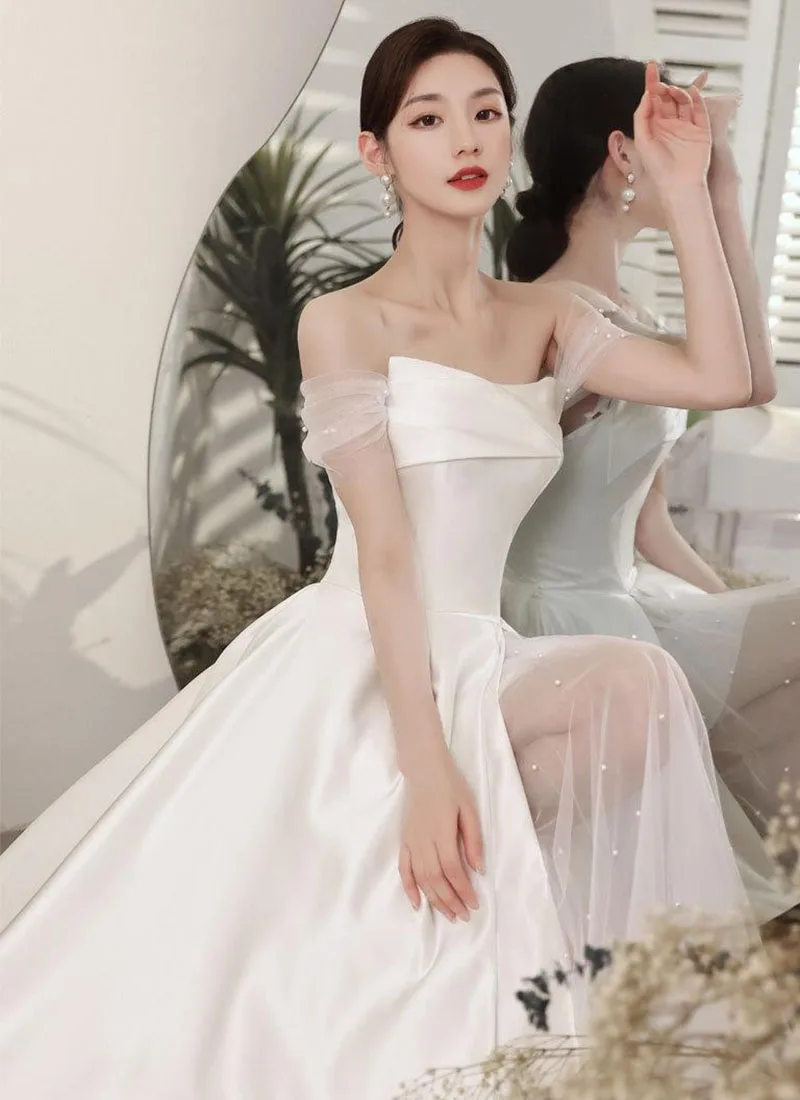 Robe de mariée de Style minimaliste français, robe de soirée en Satin blanc, robe de mariée coréenne à une épaule, 2025