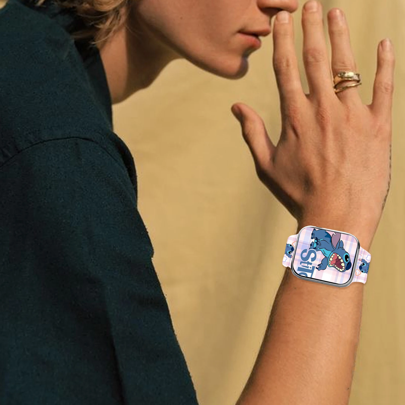 Disney Buntes Schattierungs-Sticharmband für Apple Watch 11 10 9, Silikonband, austauschbares Armband für iWatch 46/44/42 mm