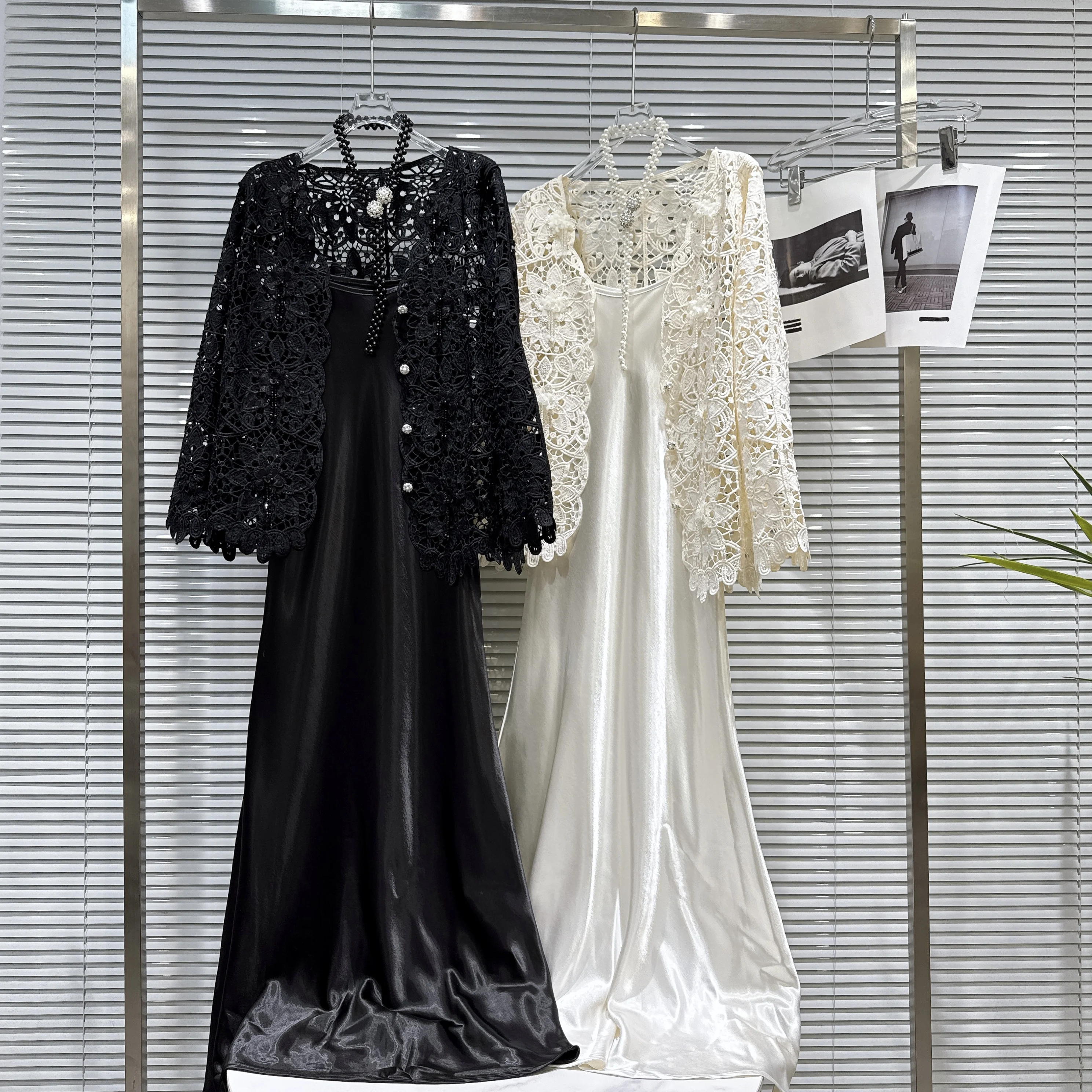 

Spring 2026 New Pearl Lace Halter Dress Set for Women Long Sleeve Floral Patterned Elegant Lady's Belt Chain Hook Design