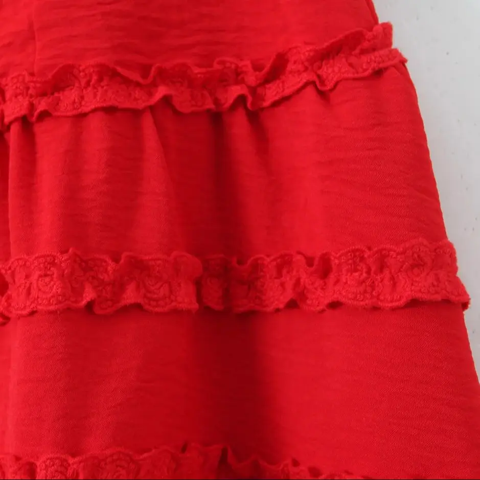 2025 เซ็กซี่สีแดงเปิดปุ่ม Colla Spliced ลูกไม้สายคล้องคอมินิชุดต่ําเอวไม้หู Hem ผู้หญิงแขนกุดฤดูร้อน Robe