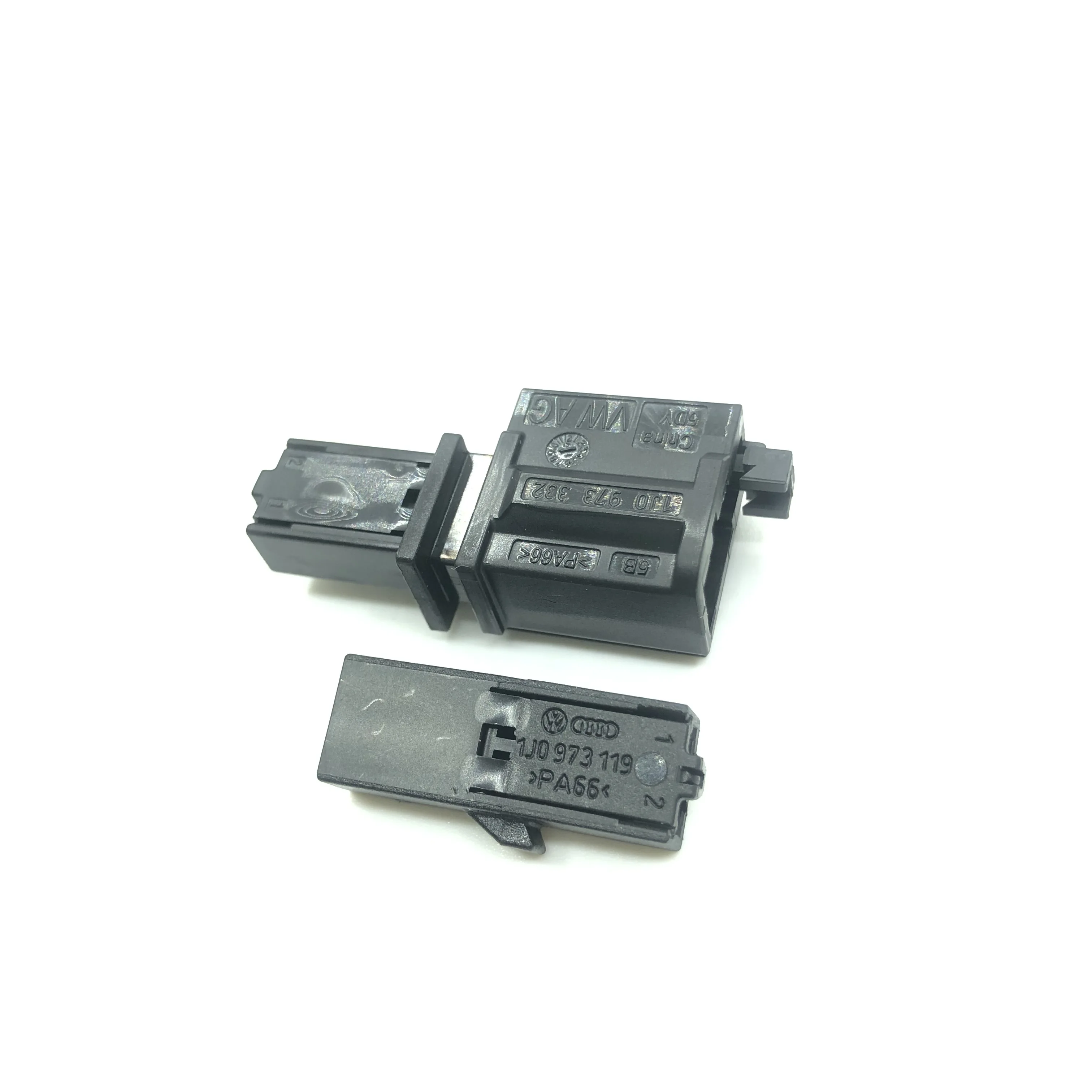 Enchufe de micrófono de luz de freno ambiental de altavoz de tono alto automático de 2 pines/vías para VW,Audi 1J0 973 332/1J0 973 119, enchufe y