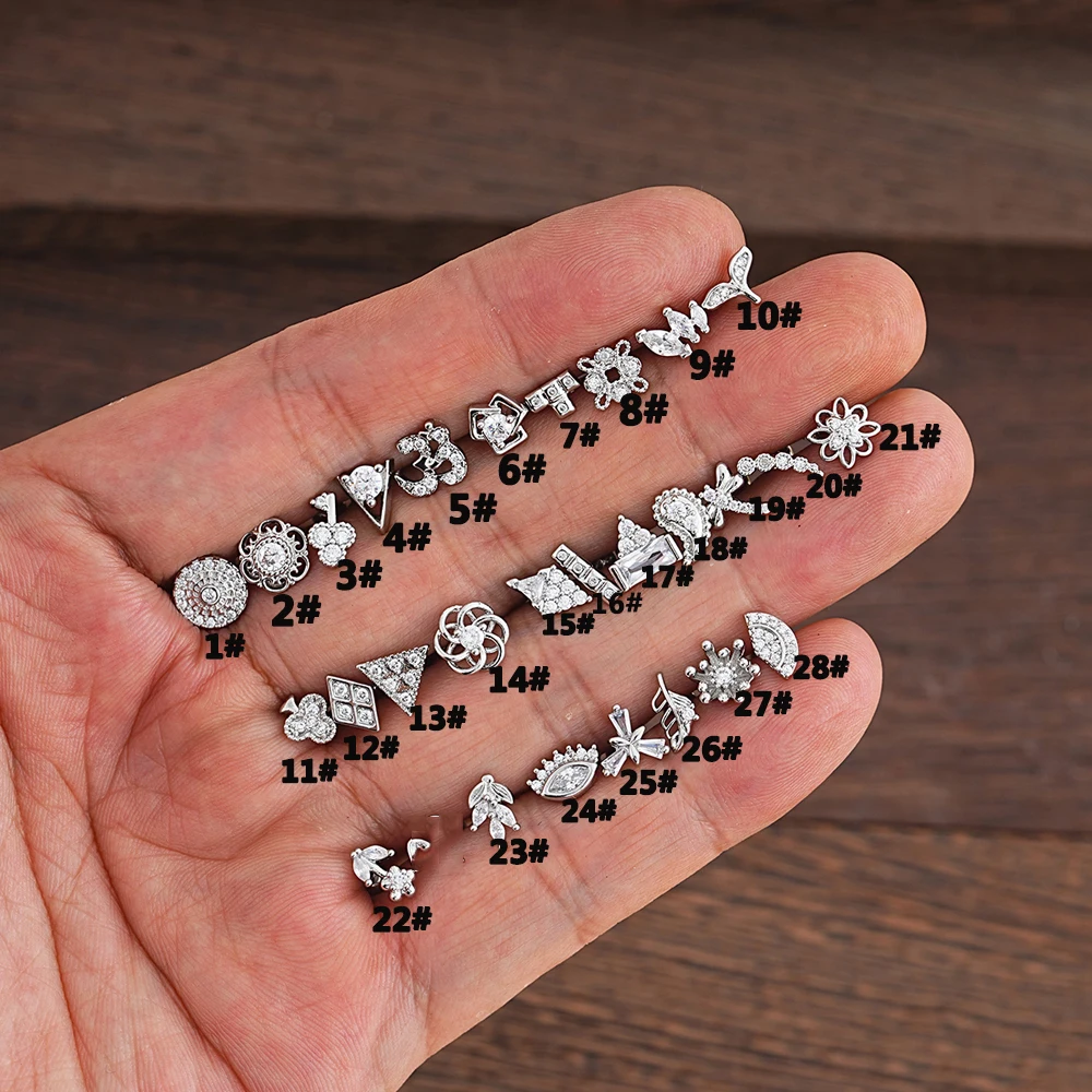 1 Stück hypoallergener Helix- und Tragus-Piercingschmuck für Damen, Ohrstecker in verschiedenen Stilen: Blumen-, Herz- und sternförmige Ohrringe, Piercings.