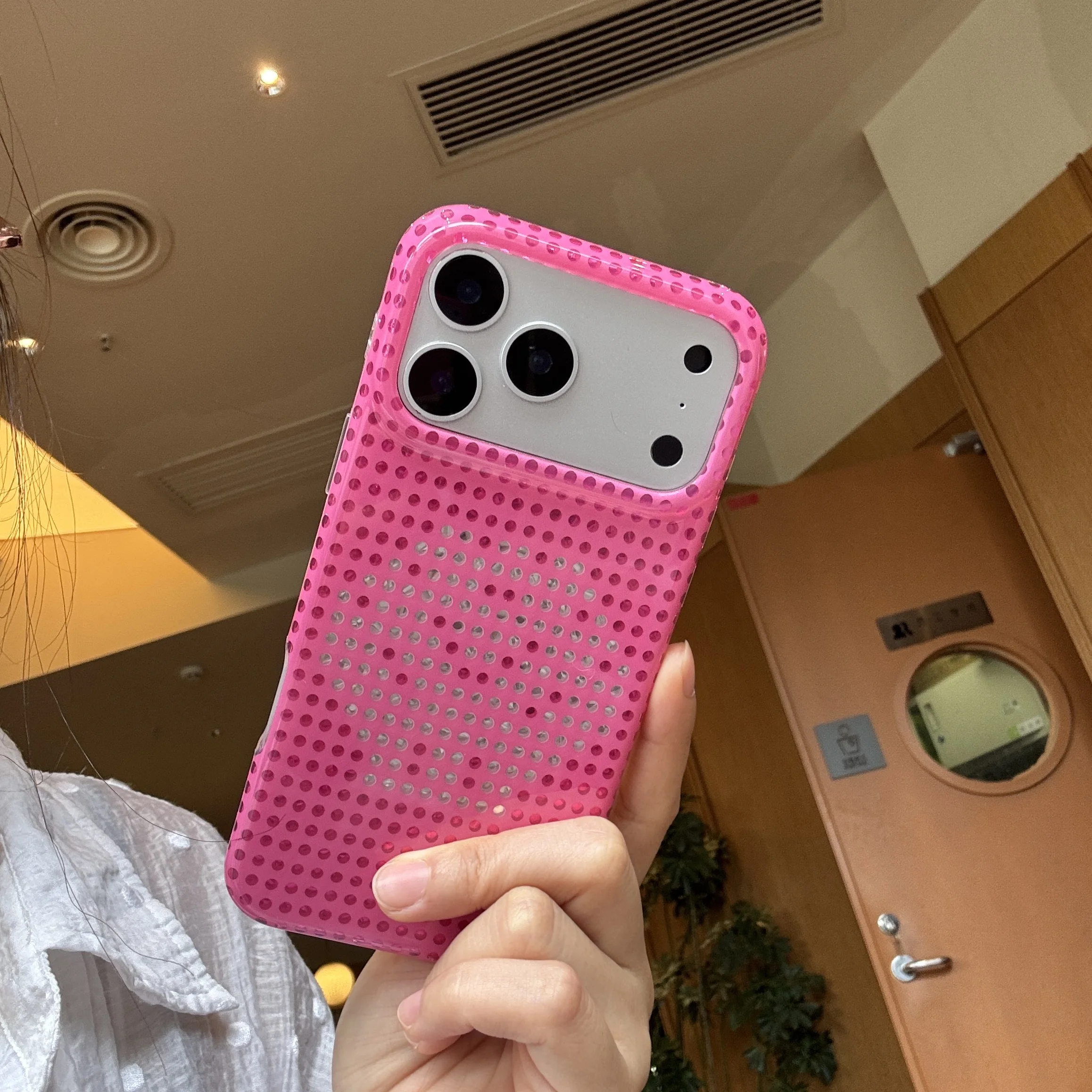 Aesthetic Shiny Rhinestone Mesh Dot Phone Case For iPhone 15 16 17 ProMax Bright Pink Big Window Trendy Phone Cover For Girls