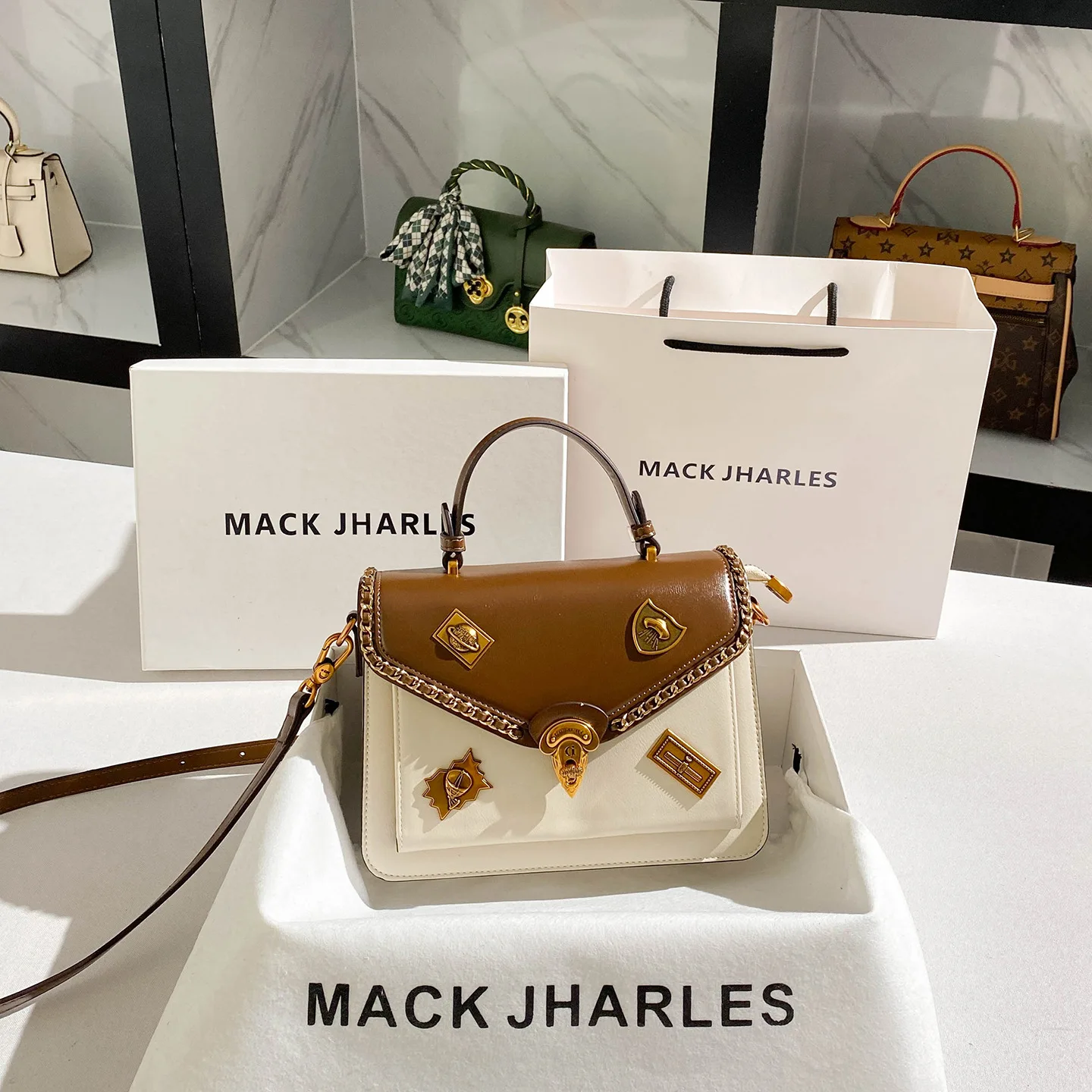 

Минималистичная элегантная винтажная сумка для подгузников класса люкс для женщин, дизайнерская кожаная сумка-тоут в парижском стиле для модных деловых поездок и образа суперзвезды