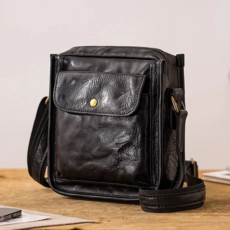 

AETOO Original genuine leather men's backpack, commuter single-shoulder crossbody bag, vegetable-tanned cowhide vertical style,