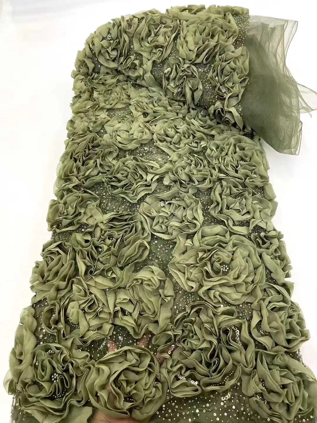 2025 más nueva gran oferta tela de encaje de tul de flores 3D africanas tela de encaje con cuentas de lentejuelas nigerianas francesas para vestidos de fiesta de boda