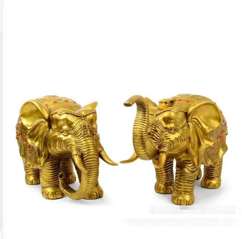 A pair of metal water absorbing patterns and copper elephant decorations for home, office, cultural and creative decoration