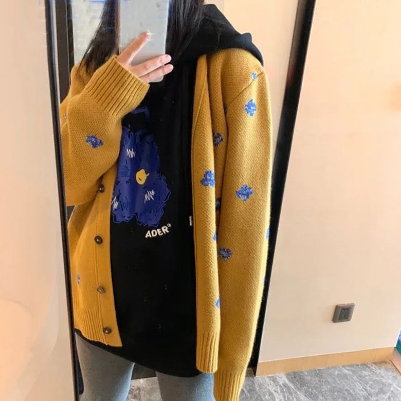 Tailor-made Blue Floral Loose Knitted Cardigan for Women, High-street Long Casual Sweater Coat for Fall/Winter