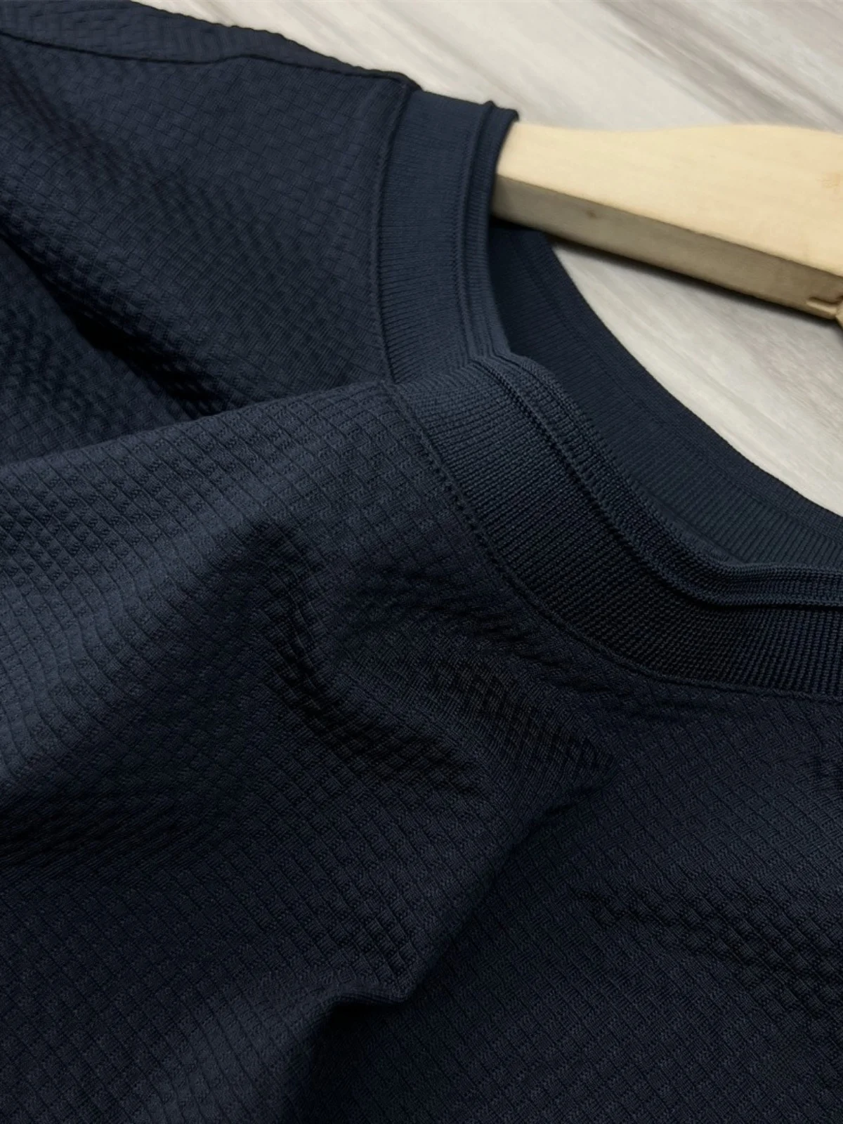 

Мужская футболка Cooltech: легкая, дышащая, быстросохнущая, летняя, городская, из смесового полиэстера и спандекса, с круглым вырезом...