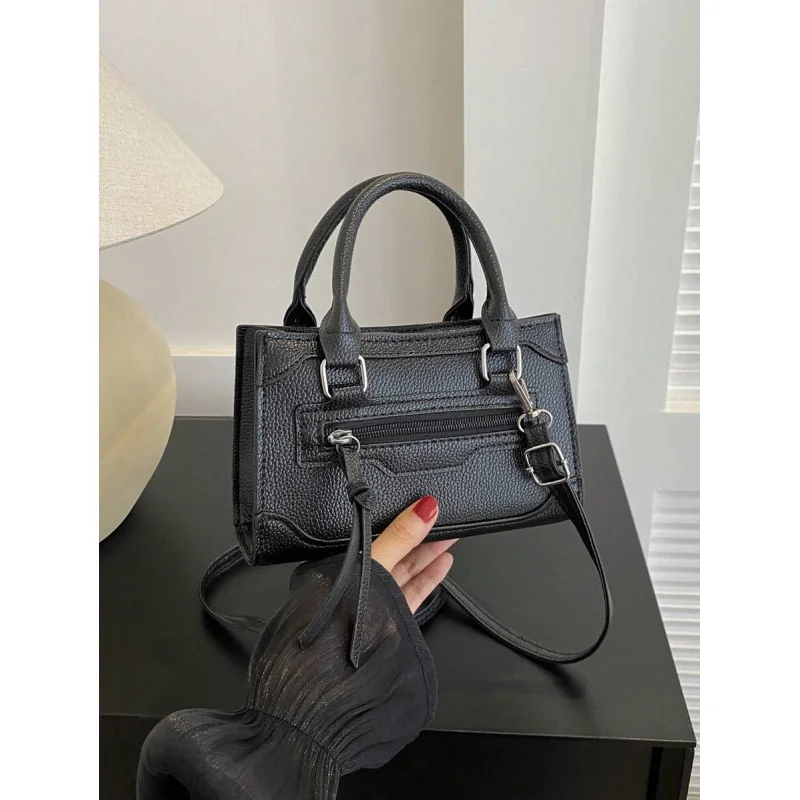 حقيبة يد جديدة بسحاب من قماش البولي يوريثان بلون سادة لعام 2025، حقيبة مربعة صغيرة مخصصة للأماكن الخارجية بسيطة، أنيقة ومتعددة الاستخدامات #1