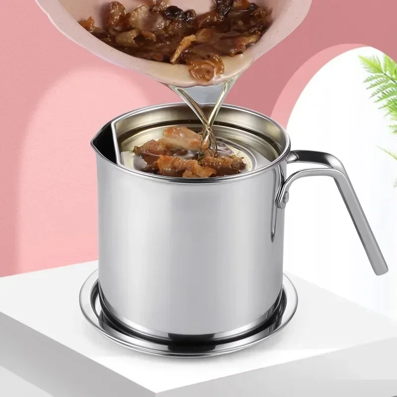 

-Kitchen 304 Stainless Steel Filter Oil Pot Household Oil Storage Bottle Large Pepper Oil Tank With Filter Screen