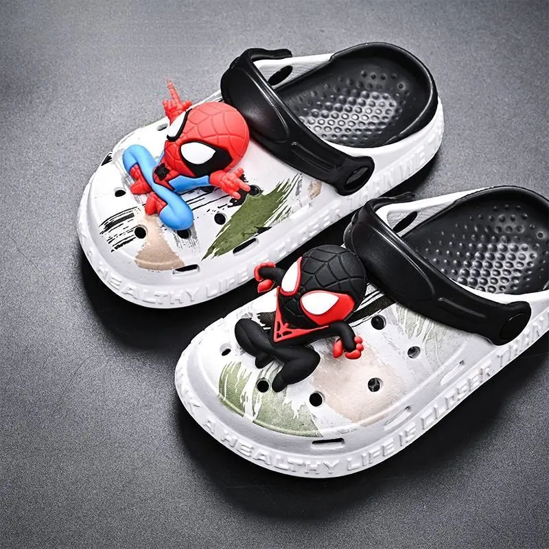 Zapatos informales de Disney para niños, sandalias EVA con dibujos animados para niños y niñas, suela suave antideslizante, zapatos de playa blancos y negros, talla