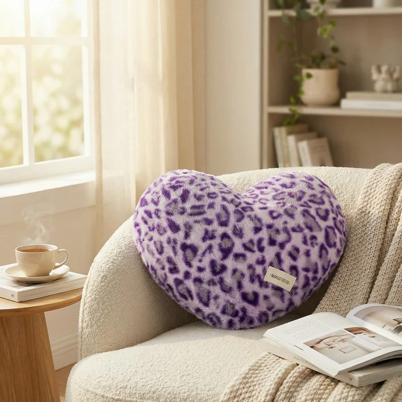 

40x35 см Подушка с леопардовым принтом Love Heart Мягкая плюшевая теплая подушка для дивана Романтические подарки на День святого Валентина Домашний декор для 2026