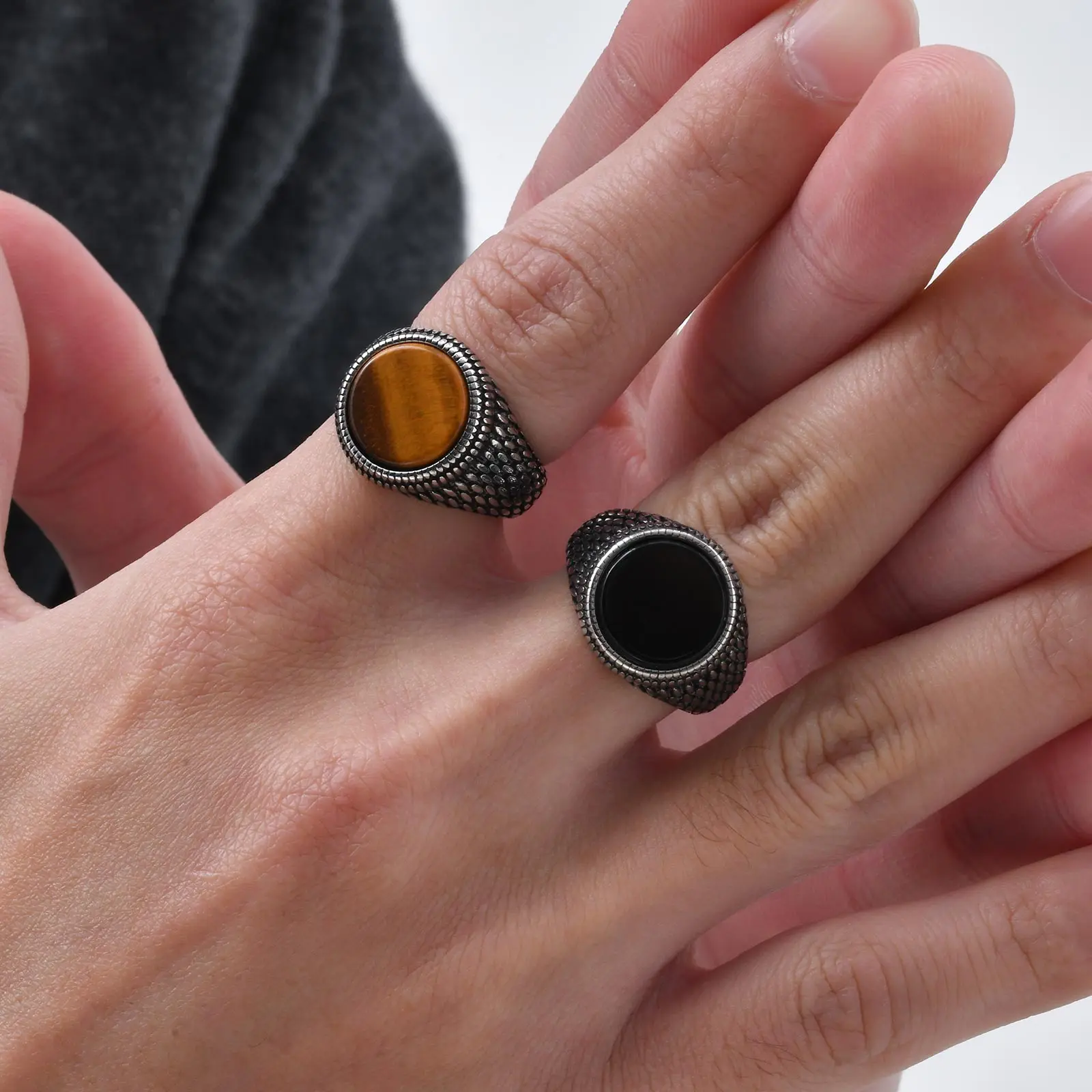 Punk Round Gemstone Rings for Men,Stainless Steel Scales Ring Band Finger,Stylish Hiphop Signet Ring Jewelry Gift for Him Boys