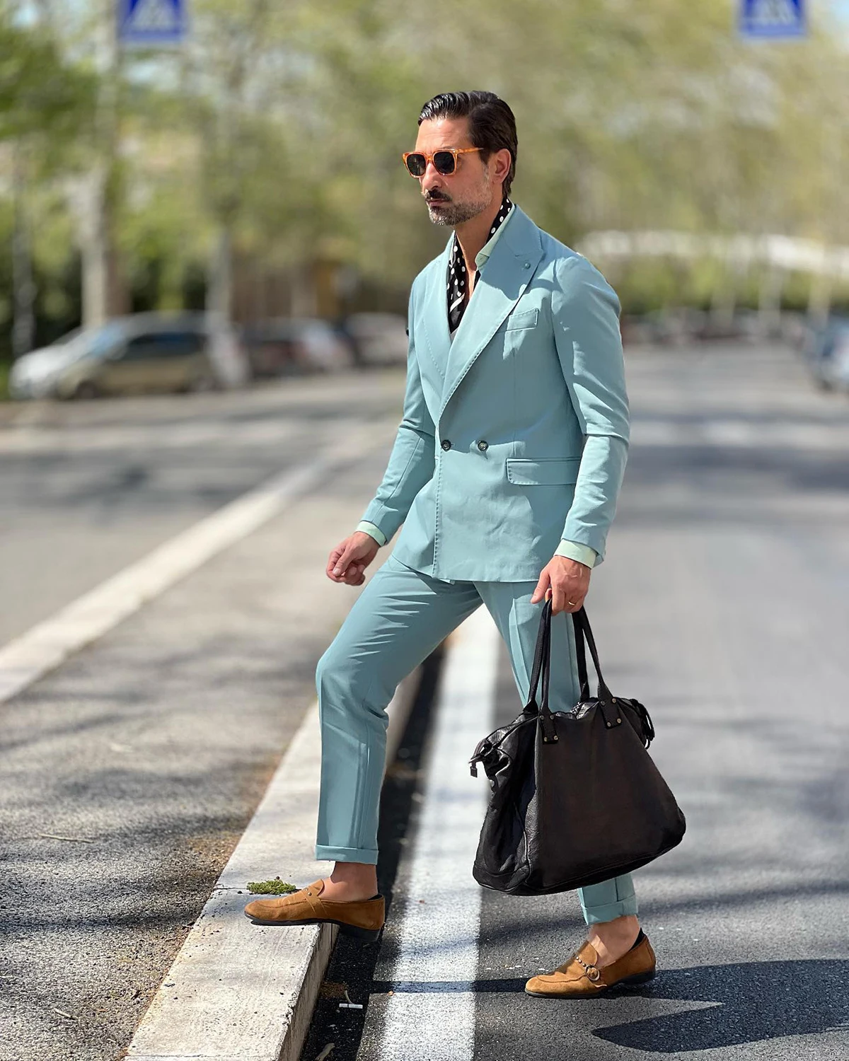 Pure Blue Men's Suits Tailored 2 Pieces Blazer Pants Peaked Lapel One Button Modern New Arrival Wedding Custom Made Plus Size