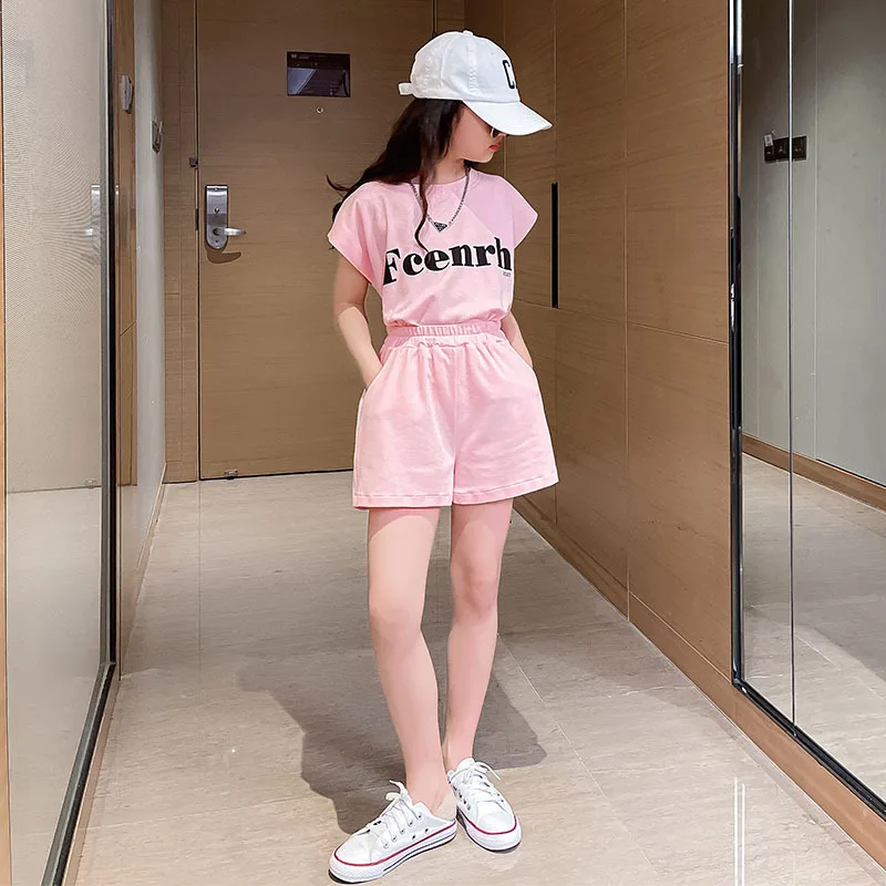 2024 Girls\' Summer Suit New spring Child Clothes Short-Sleeved Shorts Sports letters t shirt + half pants Teen Tracksuits Kids