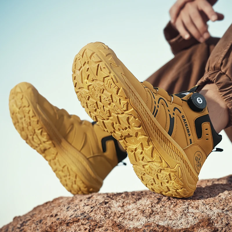 Klassische Herrenstiefel mit hohem Schaft, strapazierfähige Sohle, weiches Obermaterial, klassisch und modisch, geeignet zum Wandern und für Outdoor-Aktivitäten. – Detail 9