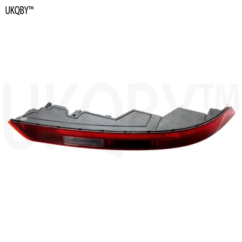 Rear bumper light assembly 4 lamp sockets domestic version R 80A945069A 80A945069D 80A945069 80A945070 80A945070B