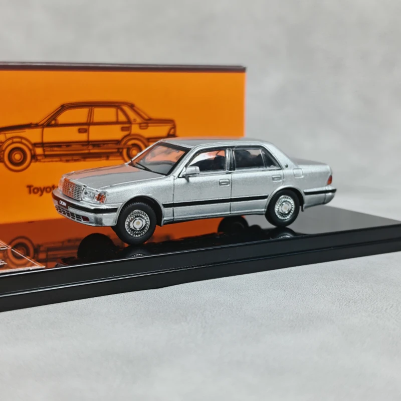 GCD 1:64 Crown JZS155 Royal Saloon 3.0 Alloy Car Diecasts & Toy Vehicles Car Model Miniature Scale Model Car For Children