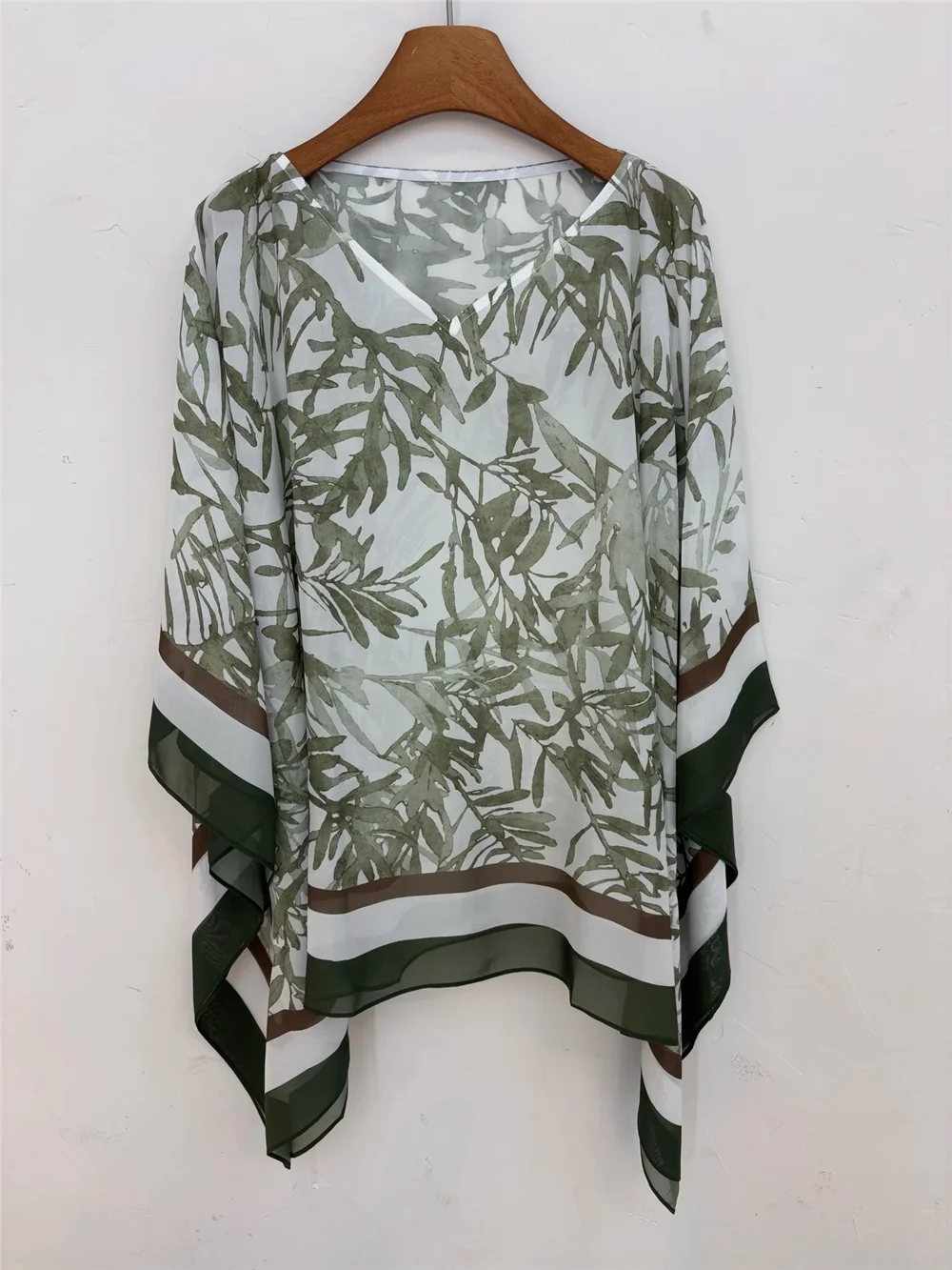 

Women's Summer V-Neck Batwing Sleeve Cape Top Irregular Printed Loose Shawl Shirt