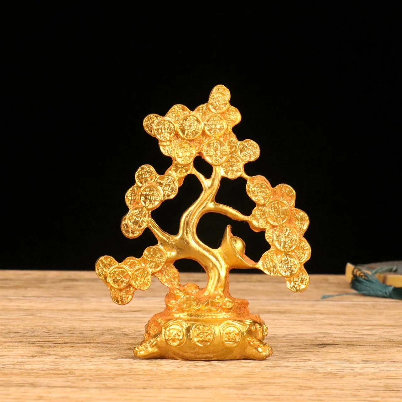 Home Handicrafts Gilded Money Trees Attracting Wealth and Treasures with Beautiful Shapes and Exquisite Craftsmanship